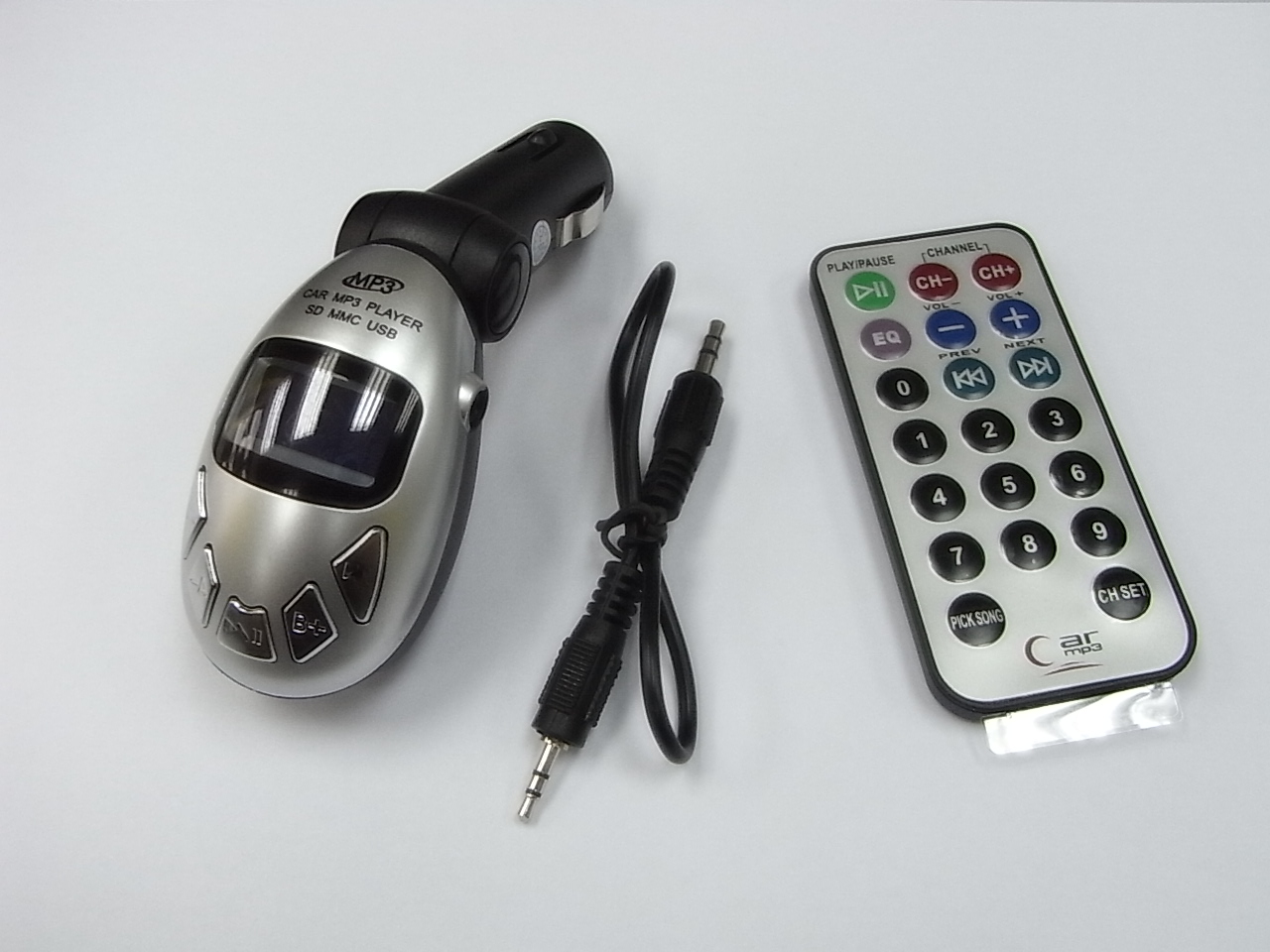 handboeien Derde Afbreken Auto MP3 Speler Car MP3 FM modulator SD Kaart USB stick Zilver -  Modeltreinshop