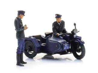 Artitec H0 10.422 Rijkspolitie motor met zijspan + 2 figuren bouwpakket uit resin, ongeverfd - Modeltreinshop