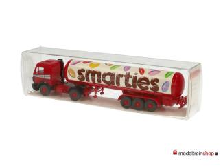 Wiking H0 78631 Mercedes Tankwagen Smarties - Modeltreinshop