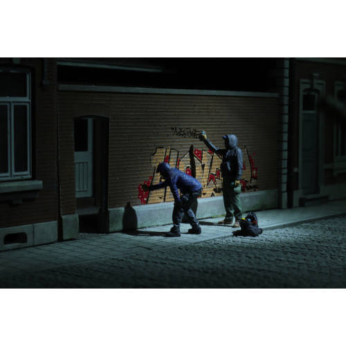 Artitec H0 5870109 Graffiti vandalen - Modeltreinshop