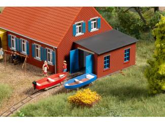 Auhagen H0 11476 Boothuis met trailerhelling - Modeltreinshop